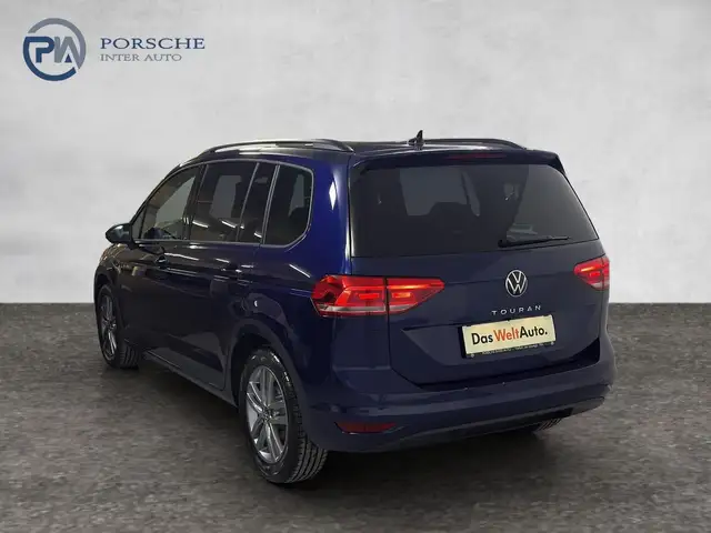 Volkswagen Touran view 4