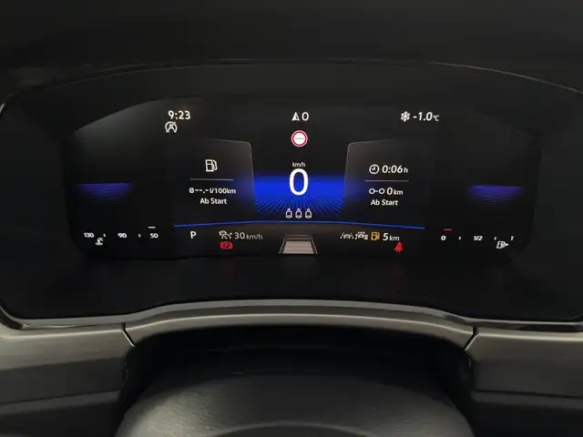 Volkswagen Touran view 9