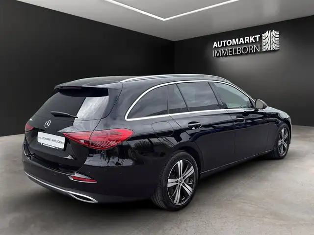 Mercedes-Benz C-Class view 6