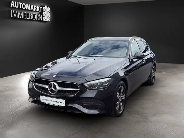 Mercedes-Benz C-Class view 3