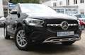 Mercedes-Benz GLA 200 d* 1HAND*SHZ*KAMERA*Teilleder*DAB*u.v.m Zwart - thumbnail 1