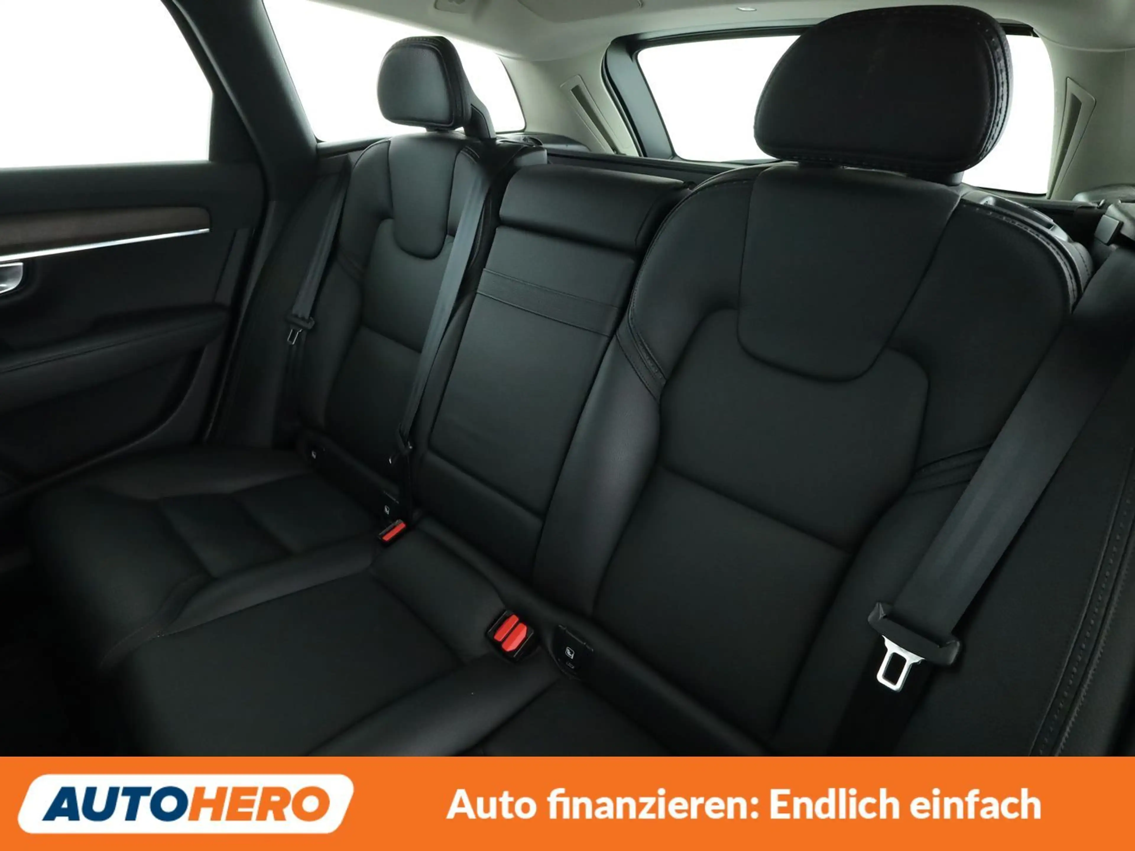 Volvo V90 Cross Country 2.0 D4 AWD Aut.*NAV*LED*ACC*PDC*SHZ*AHK*BT* — photo 14