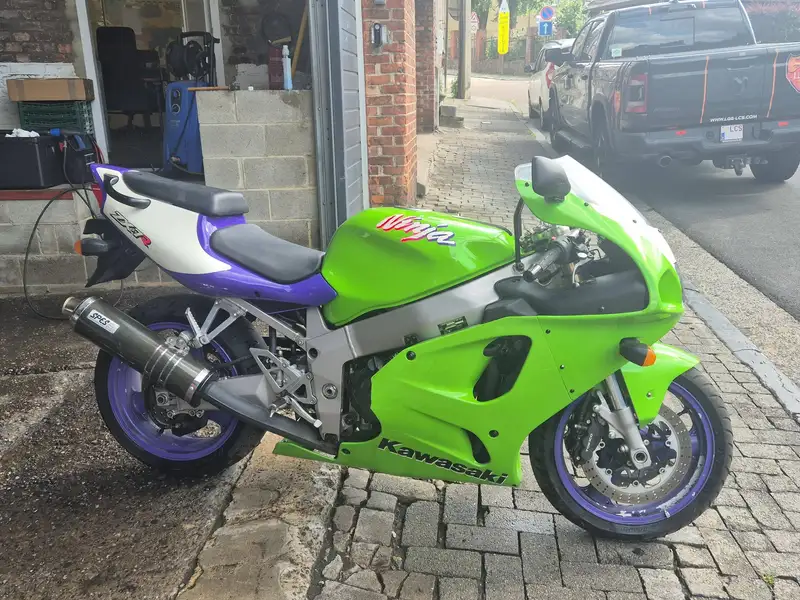 Kawasaki Ninja ZX-7R