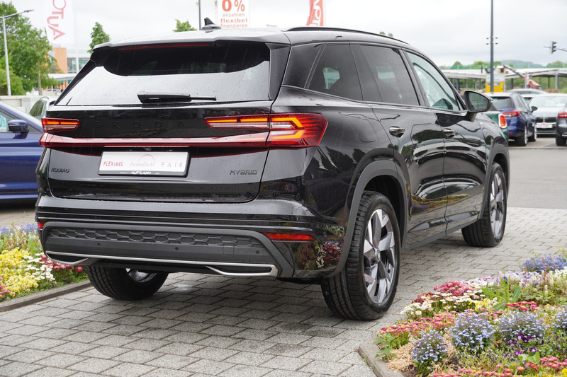 Skoda Kodiaq Sportline 1.5 TSI DSG Matrix 360° AHK — photo 7