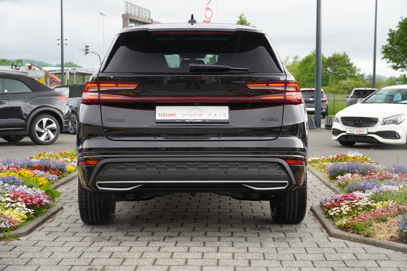 Skoda Kodiaq Sportline 1.5 TSI DSG Matrix 360° AHK — photo 6