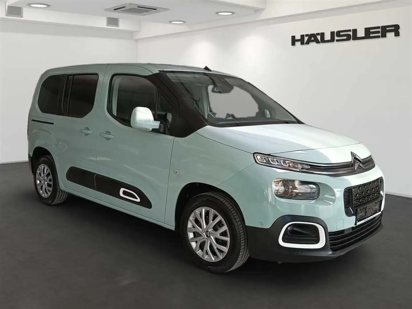 Citroen Berlingo Feel 1.2 110 Navi 360°Kamera DAB Sitzheizung Grün - 2