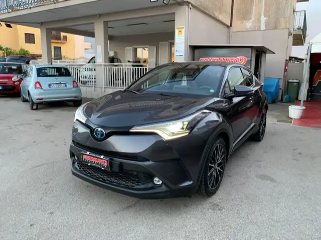Toyota C-HR C-HR 1.8h Lounge 2wd e-cvt my18