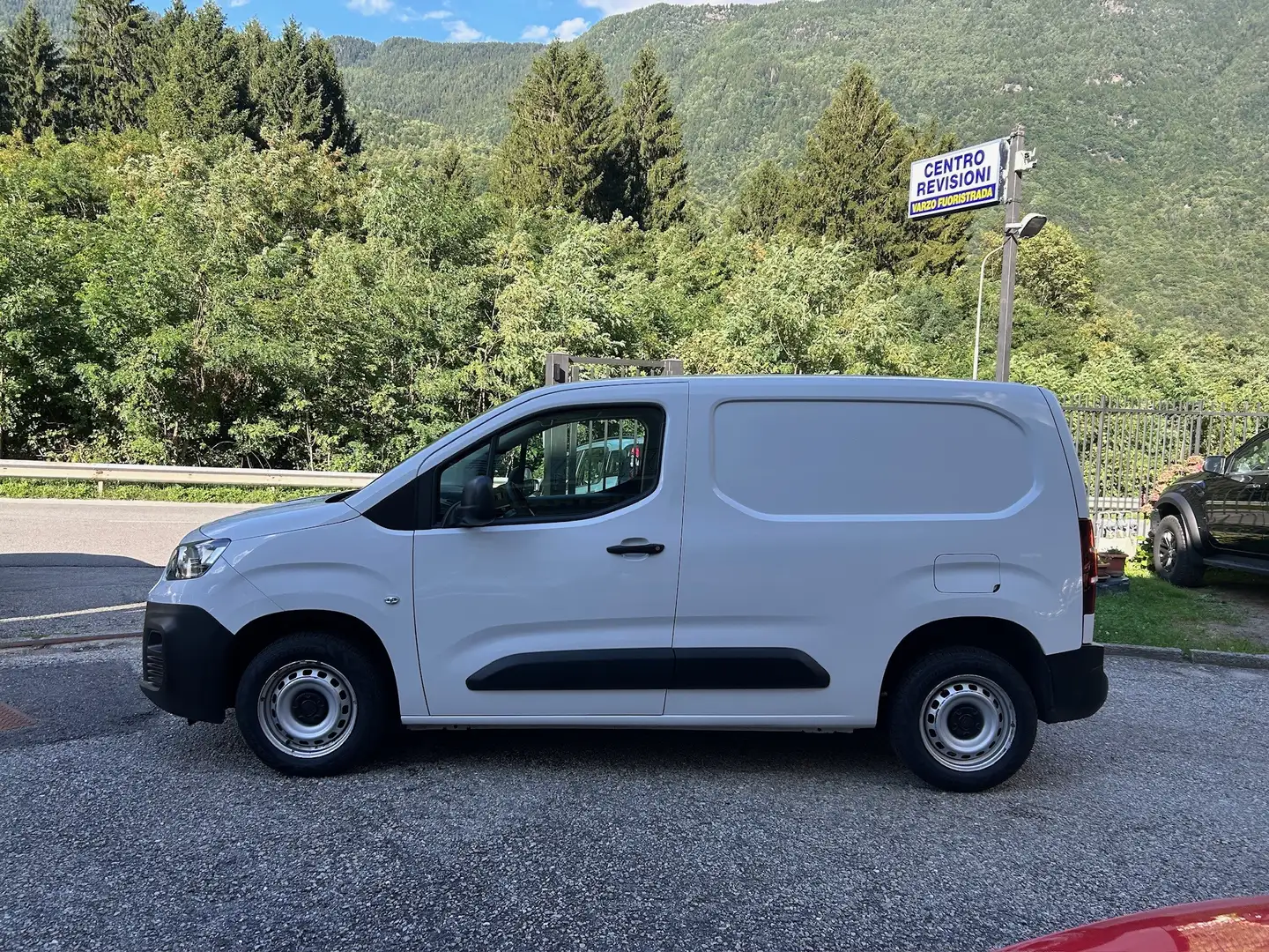 Fiat Doblo Doblò 1.5 BlueHdi 100CV PC-TN Van Bianco - 2