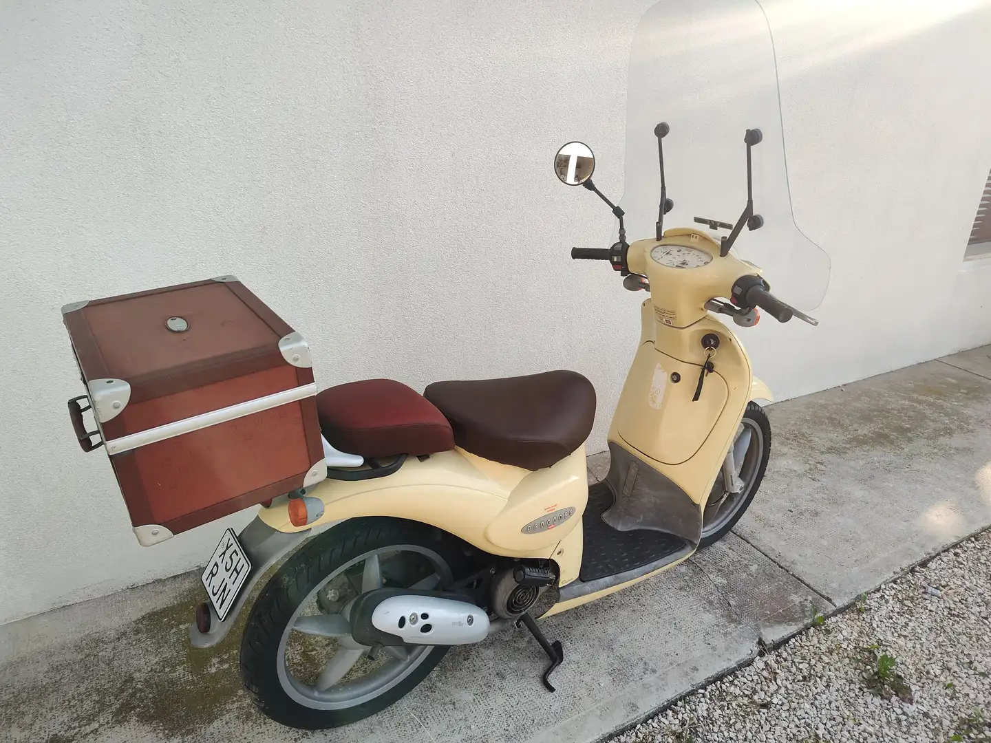 Aprilia Scarabeo Deluxe 50 cc 2T - 2