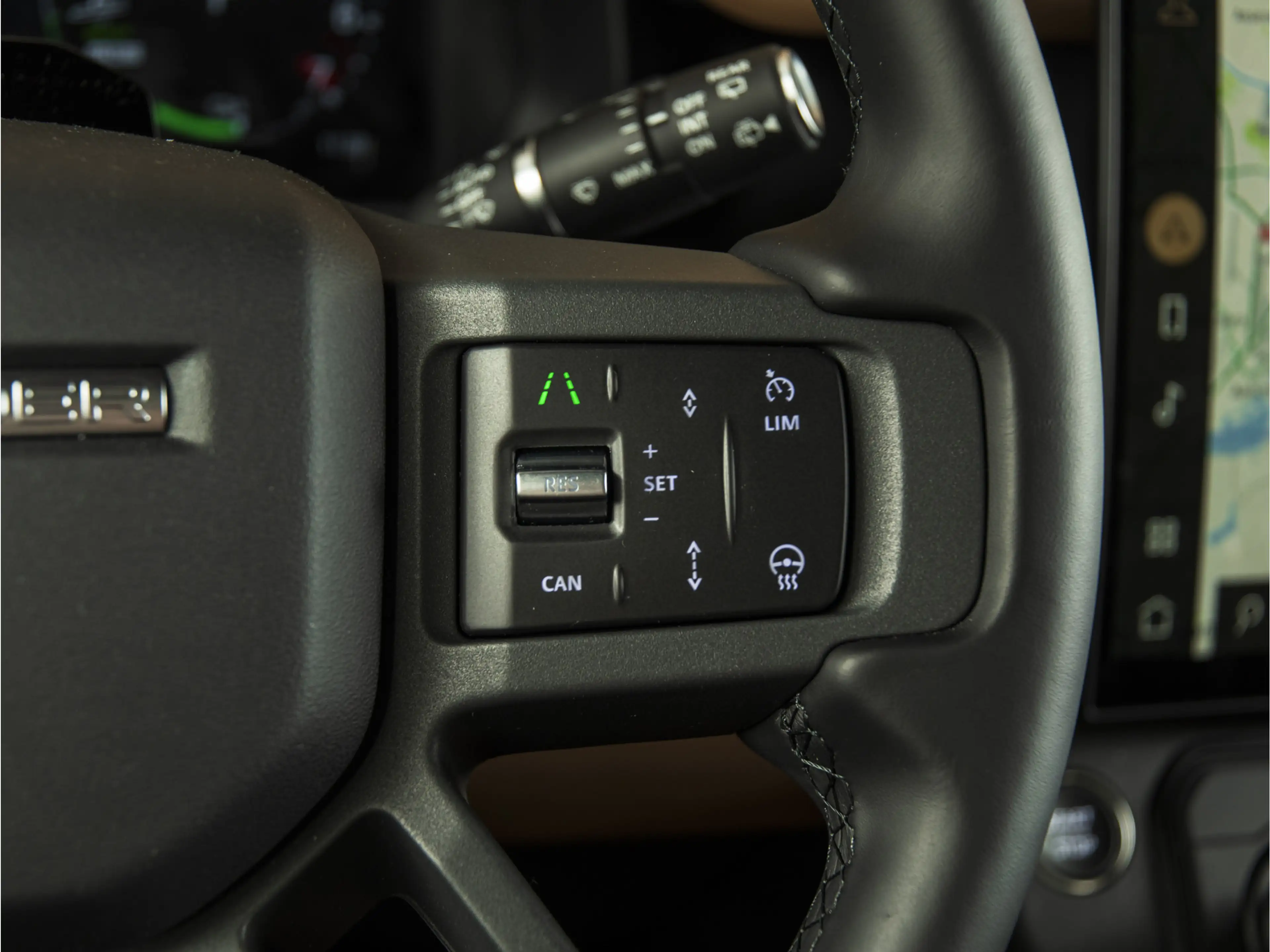 Land Rover Defender 110 2.0 P300e 110 X-Dynamic HSE MY26 | PANO | HUD — photo 19