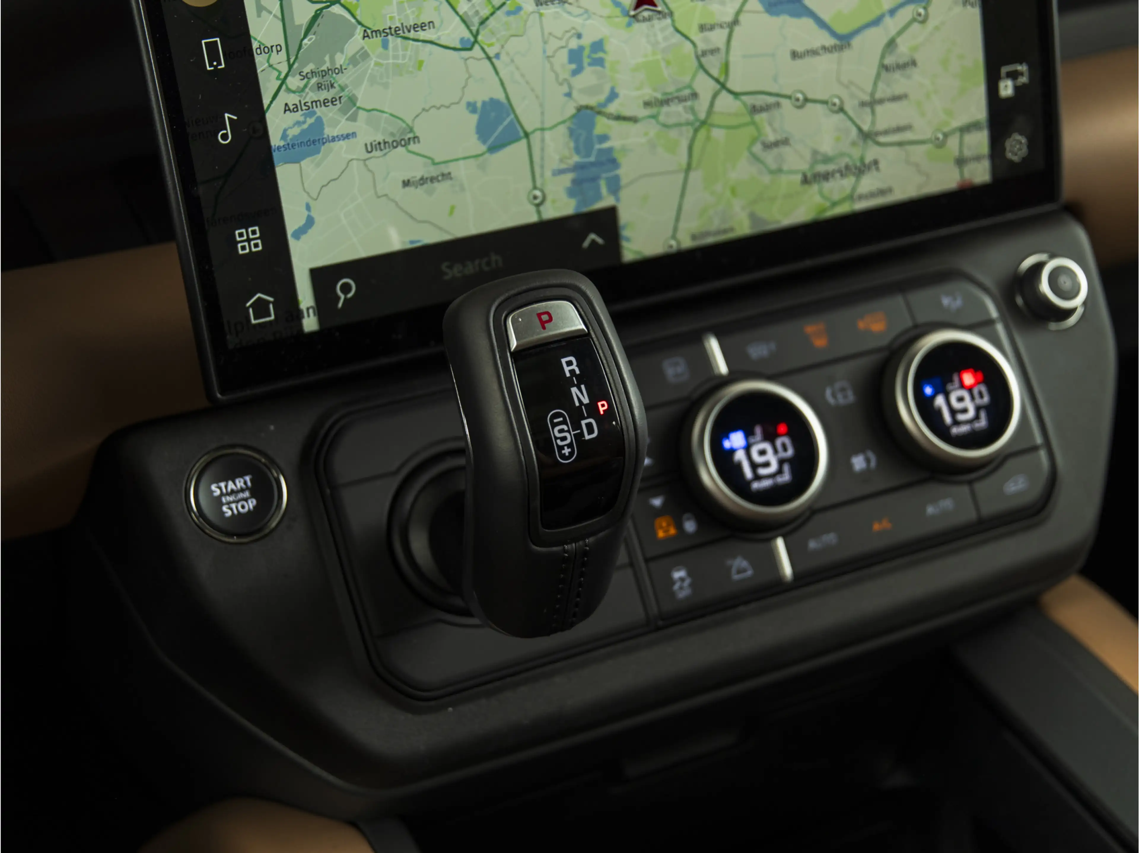 Land Rover Defender 110 2.0 P300e 110 X-Dynamic HSE MY26 | PANO | HUD — photo 24