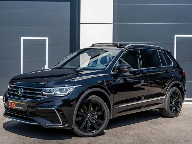 2023 Volkswagen Tiguan in Black for sale