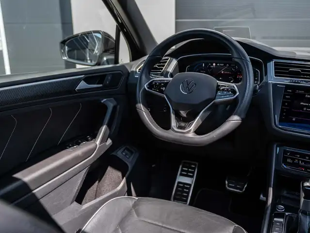 Volkswagen Tiguan view 13