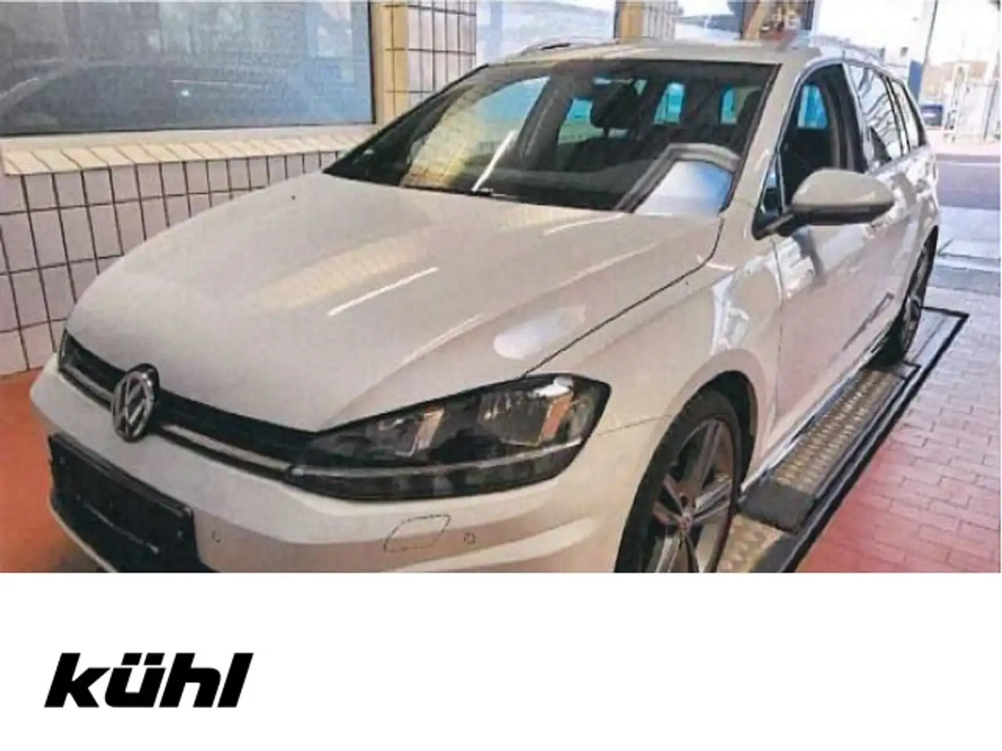 Volkswagen Golf Variant Golf 7 VII Variant 1.5 TSI Sound ACC App Navi Weiß - 1