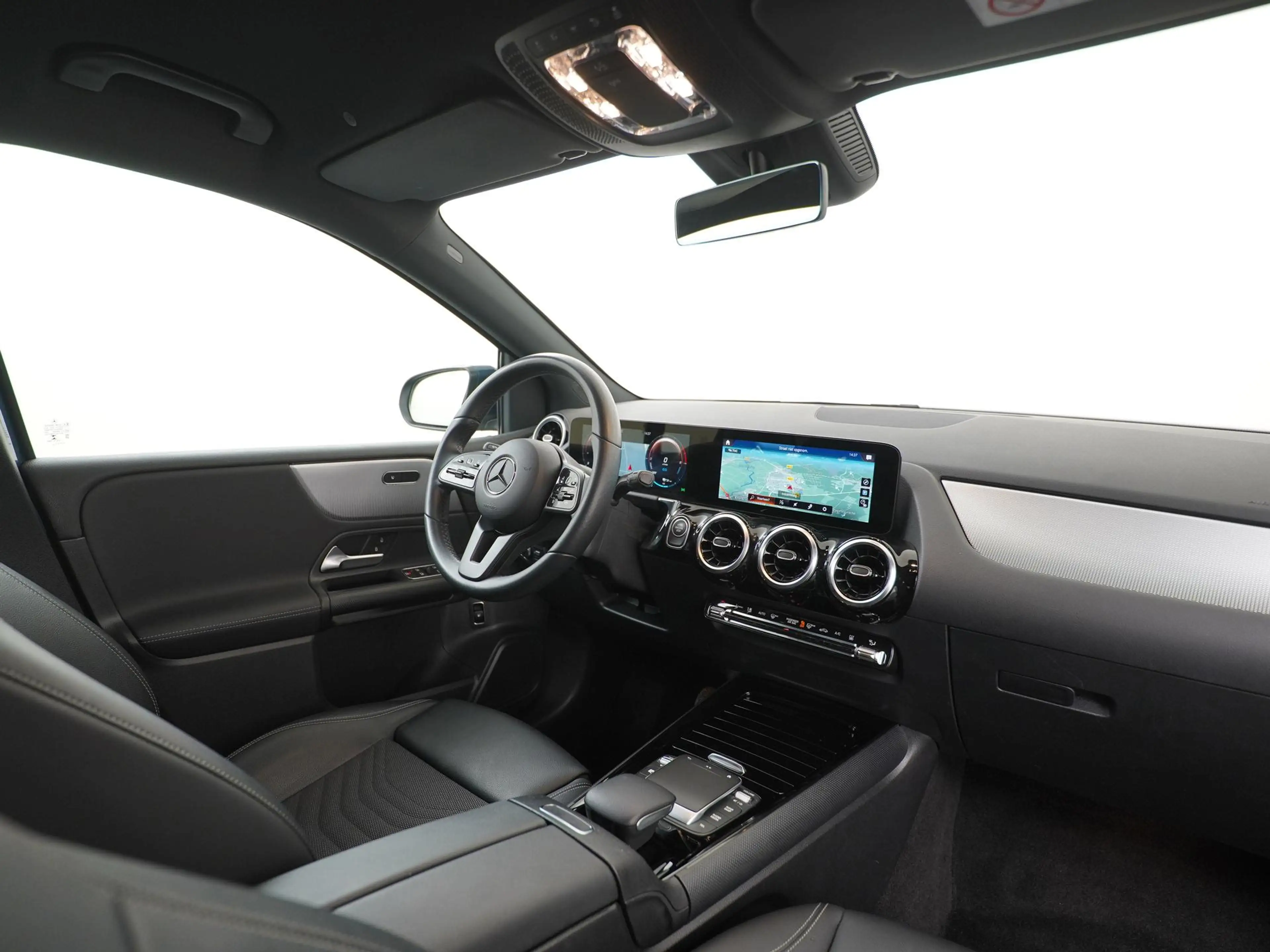 Mercedes-Benz B 250 250e Business Style | Widescreen | Carplay | Camer — photo 2