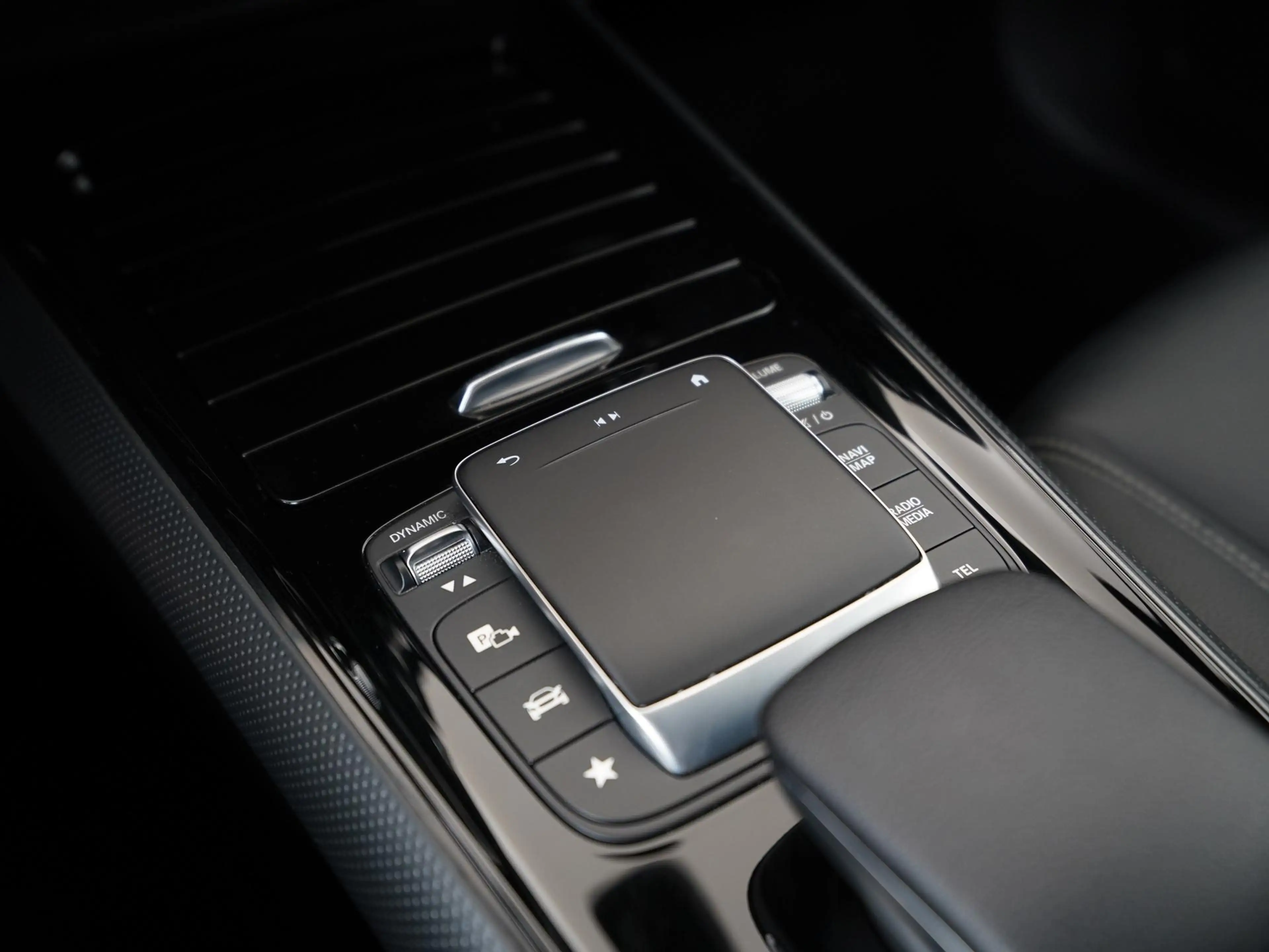 Mercedes-Benz B 250 250e Business Style | Widescreen | Carplay | Camer — photo 12