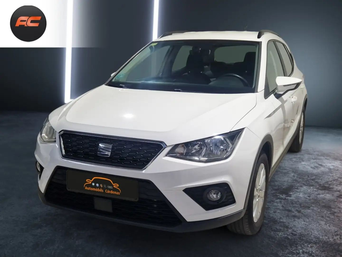 SEAT Arona Pequeño Manual de 5 Puertas Biały - 1