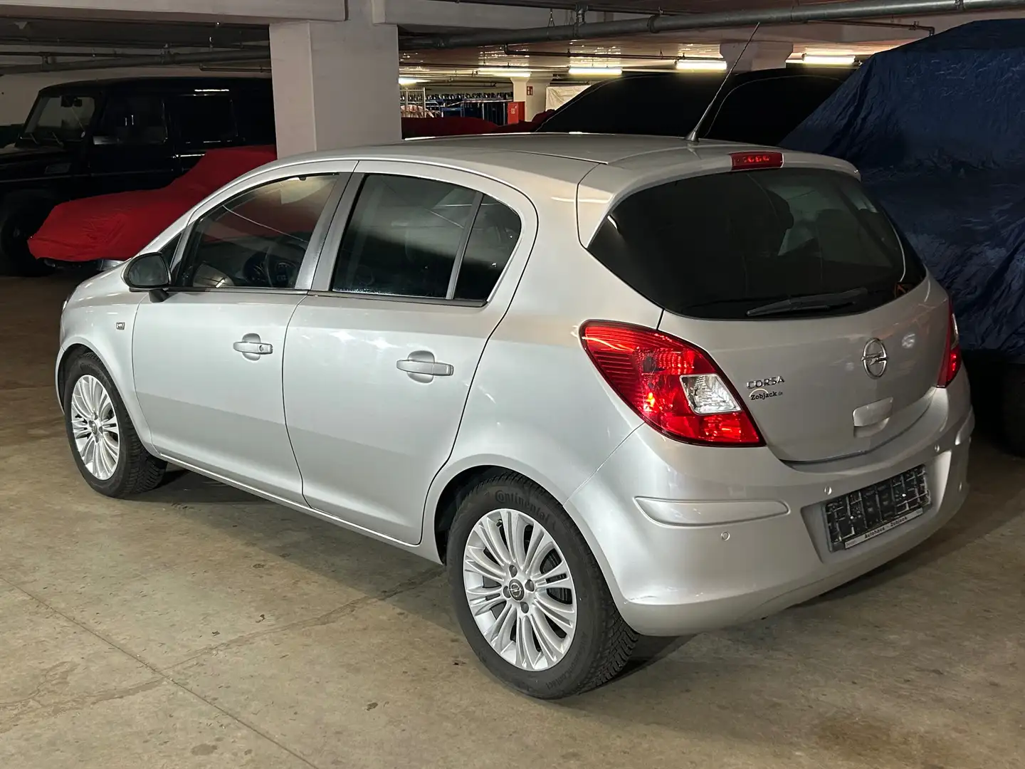 Opel Corsa Innovation 1.4 KLIMAAUT. 5-TÜRIG Gris - 2