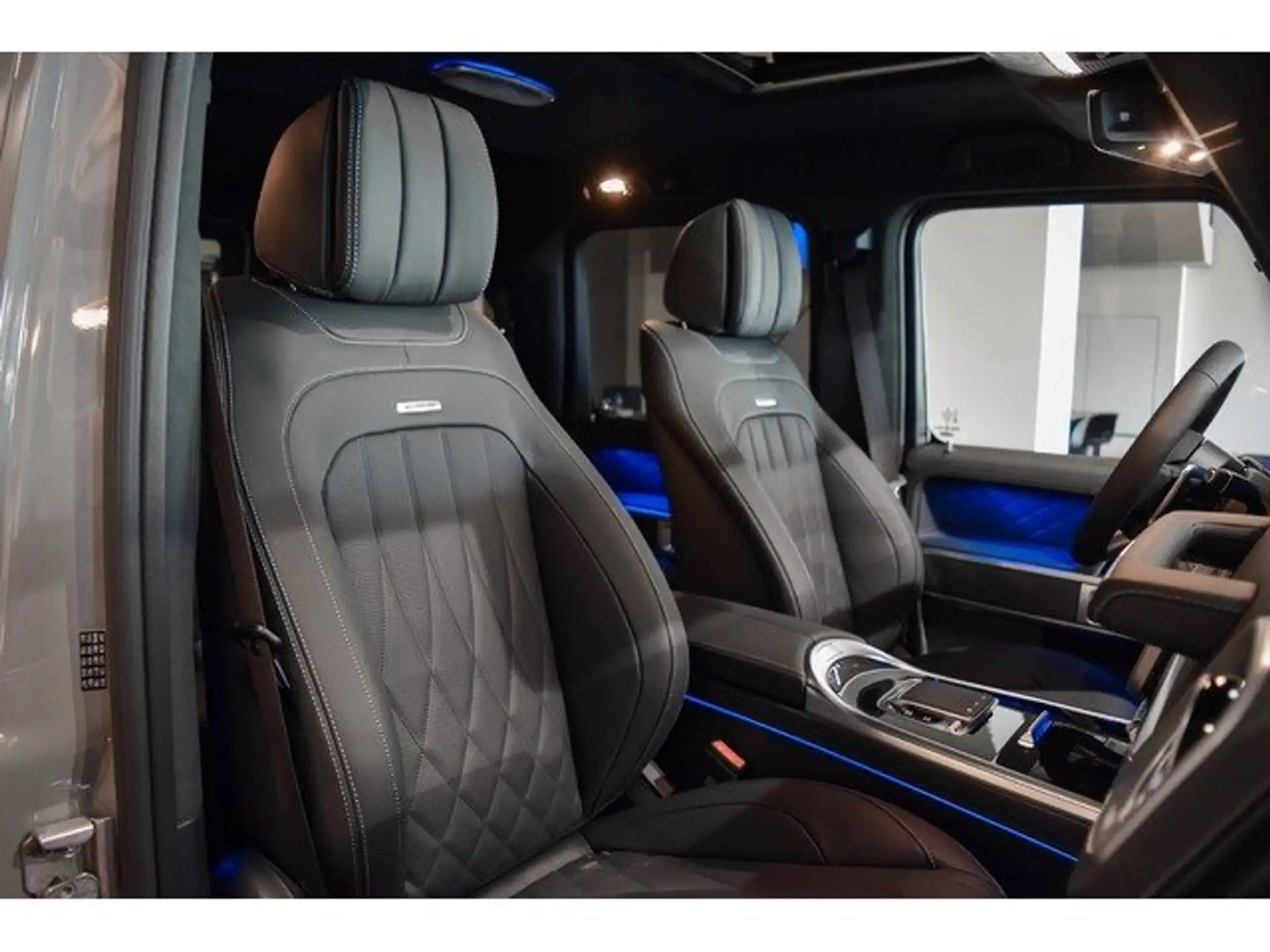 벤츠 G-Class G 63 AMG 2026 회색 사진 8