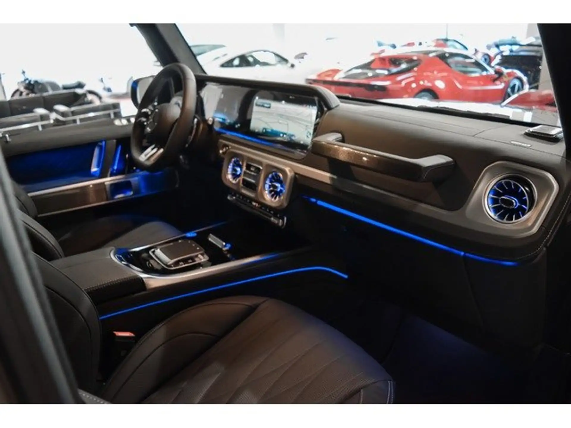 벤츠 G-Class G 63 AMG 2026 회색 사진 4