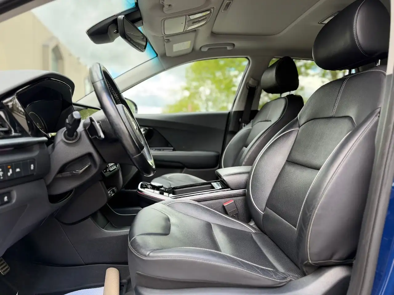 Kia Niro снимка Kia Niro