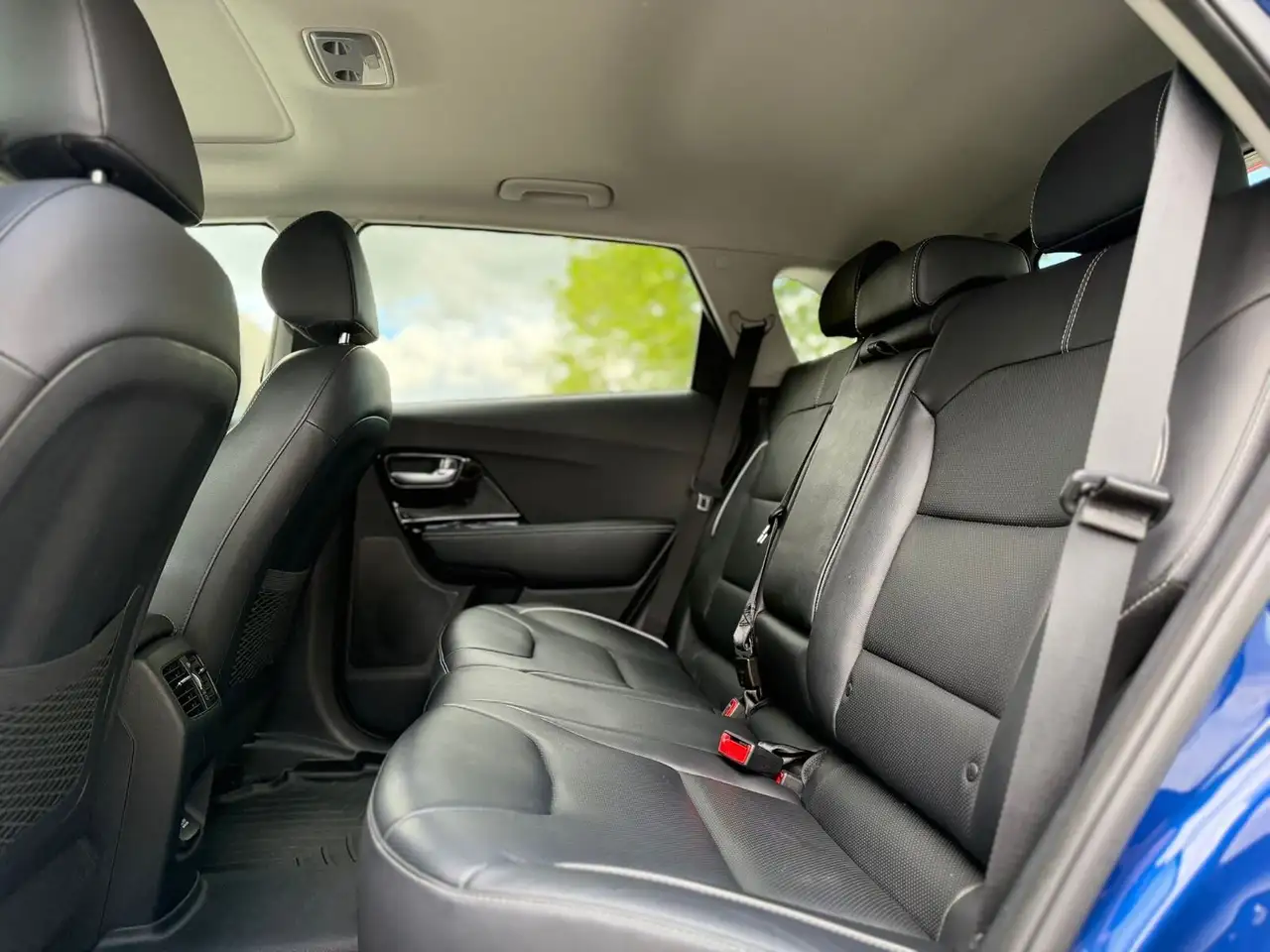 Kia Niro снимка Kia Niro