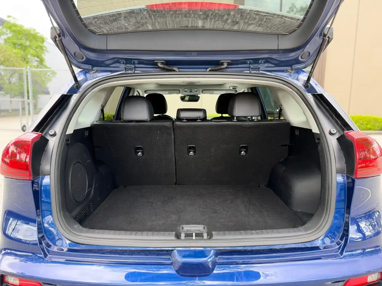 Kia Niro снимка Kia Niro