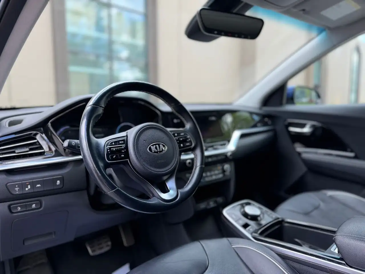 Kia Niro снимка Kia Niro