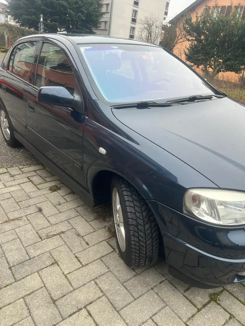 Opel Astra Bleu - 2