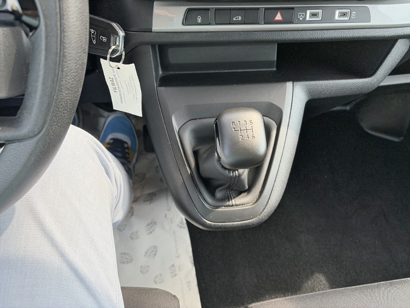 Citroen Jumpy Kasten Standard AHK-abnehmbar Navi Apple CarPlay A — photo 12