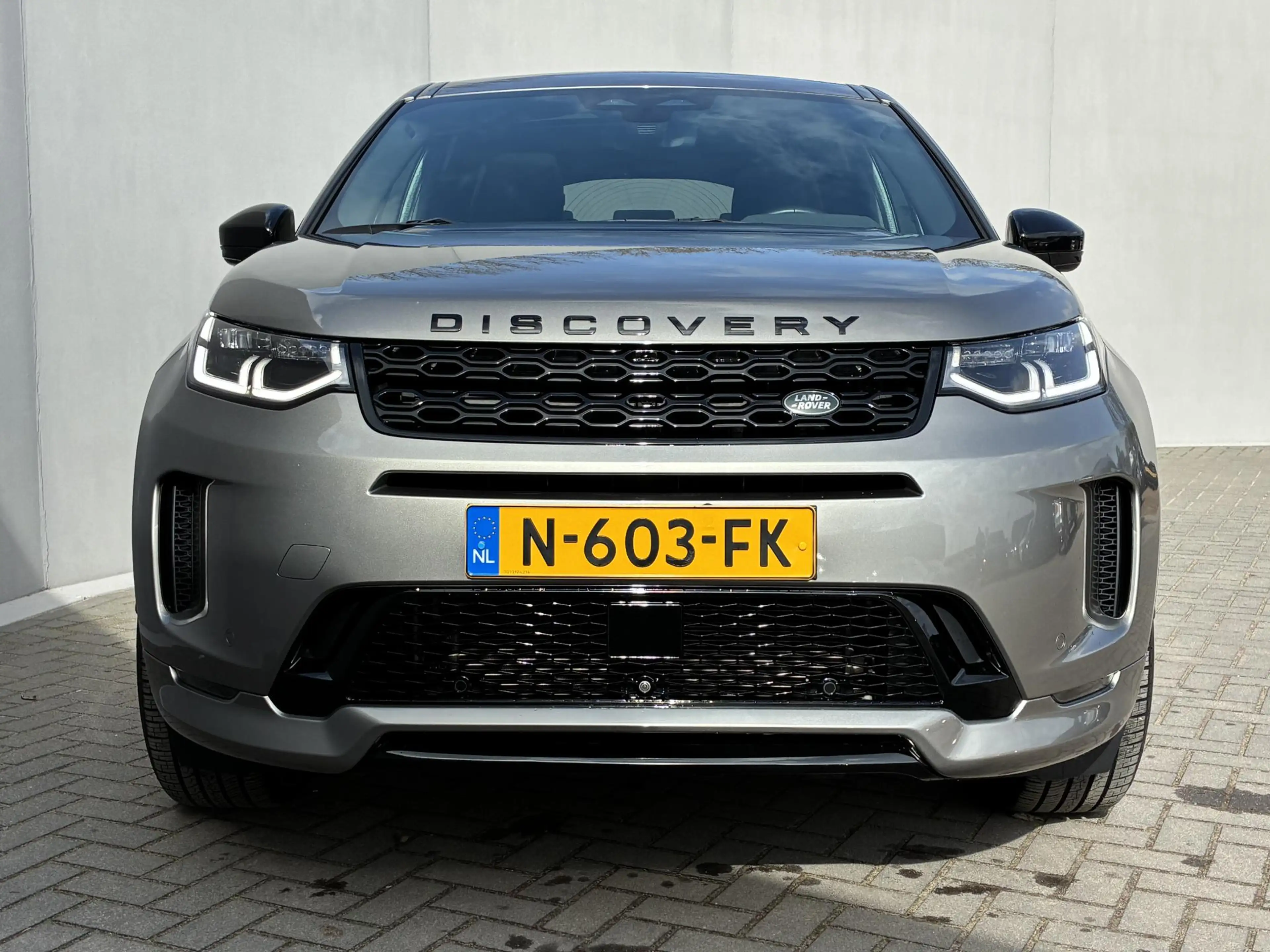 Land Rover Discovery Sport P300e 1.5 R-Dynamic HSE / Dealer Onderhouden / NL — photo 11