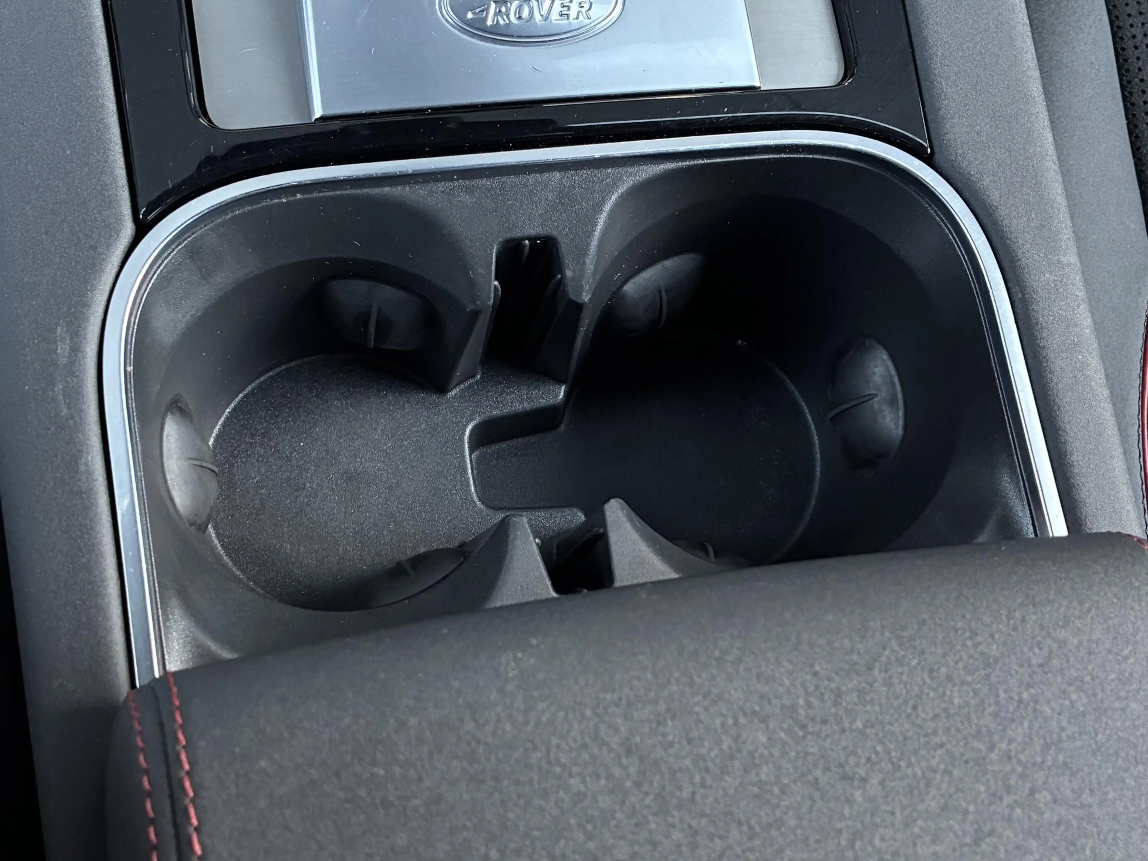 Land Rover Discovery Sport P300e 1.5 R-Dynamic HSE / Dealer Onderhouden / NL — photo 38