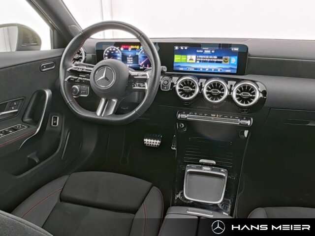 Mercedes-Benz A 220
