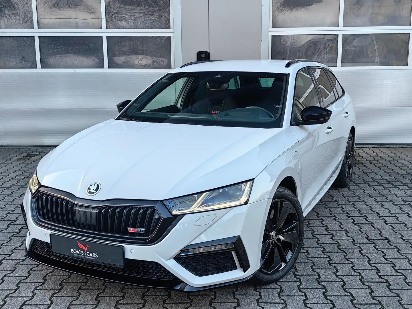 Skoda Octavia Combi RS iV MATRIX|VIRTUAL|DCC|HUD|DAB+ Weiß - 1