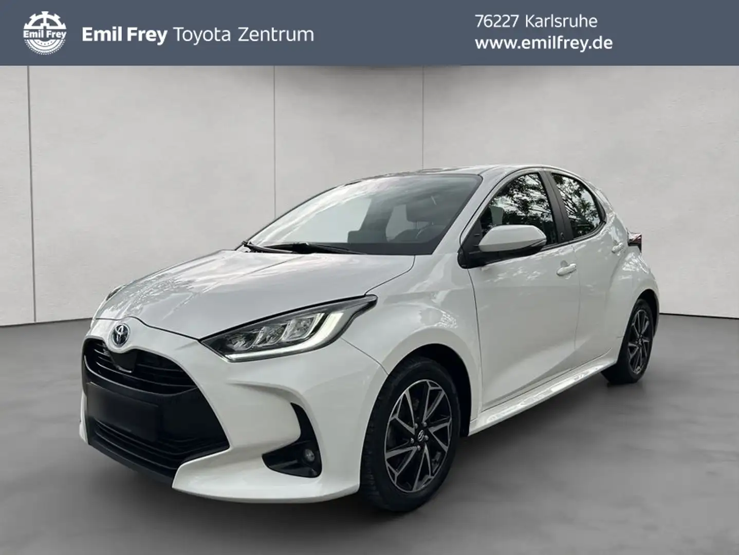 Toyota Yaris Hybrid 1.5 VVT-i Team Deutschland Navi Blanc - 1