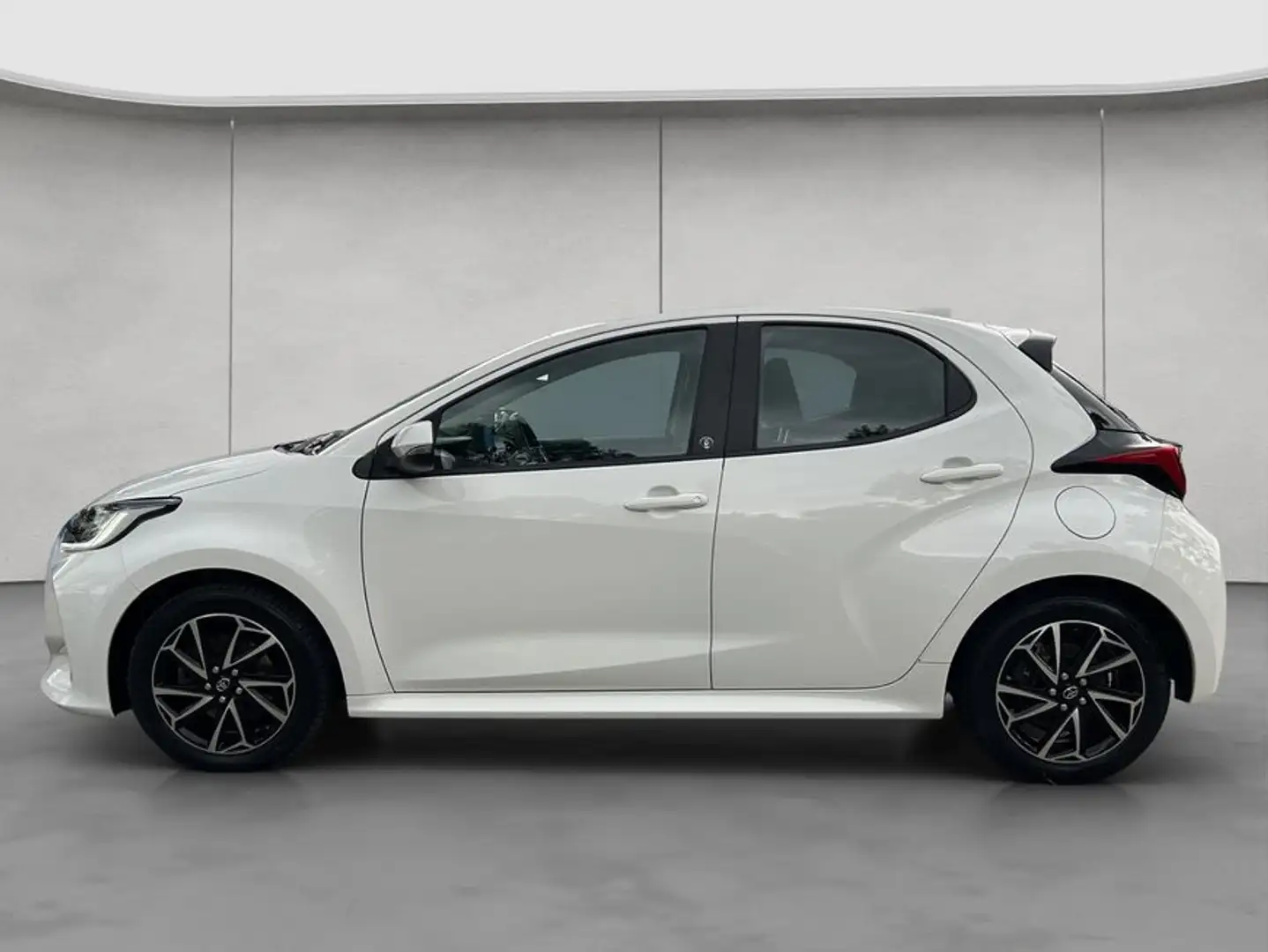 Toyota Yaris Hybrid 1.5 VVT-i Team Deutschland Navi Blanc - 2
