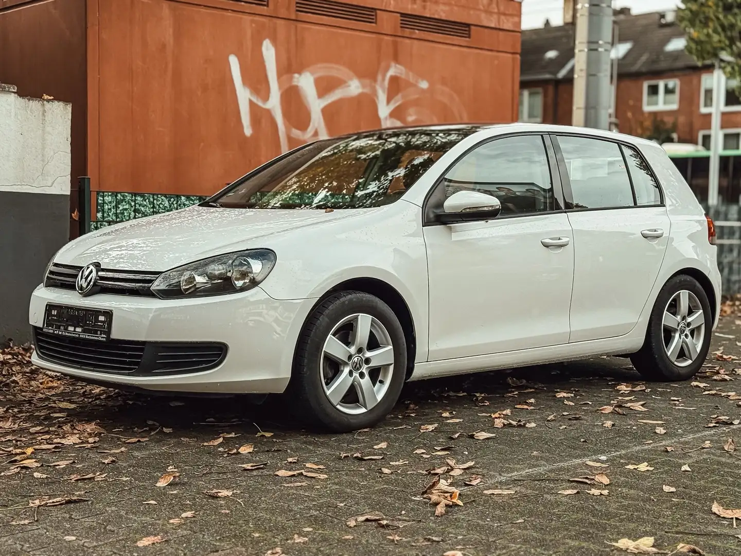 Volkswagen Golf Trendline Klima Navi 5Trg EFH 2.Hd Tüv Neu Weiß - 1