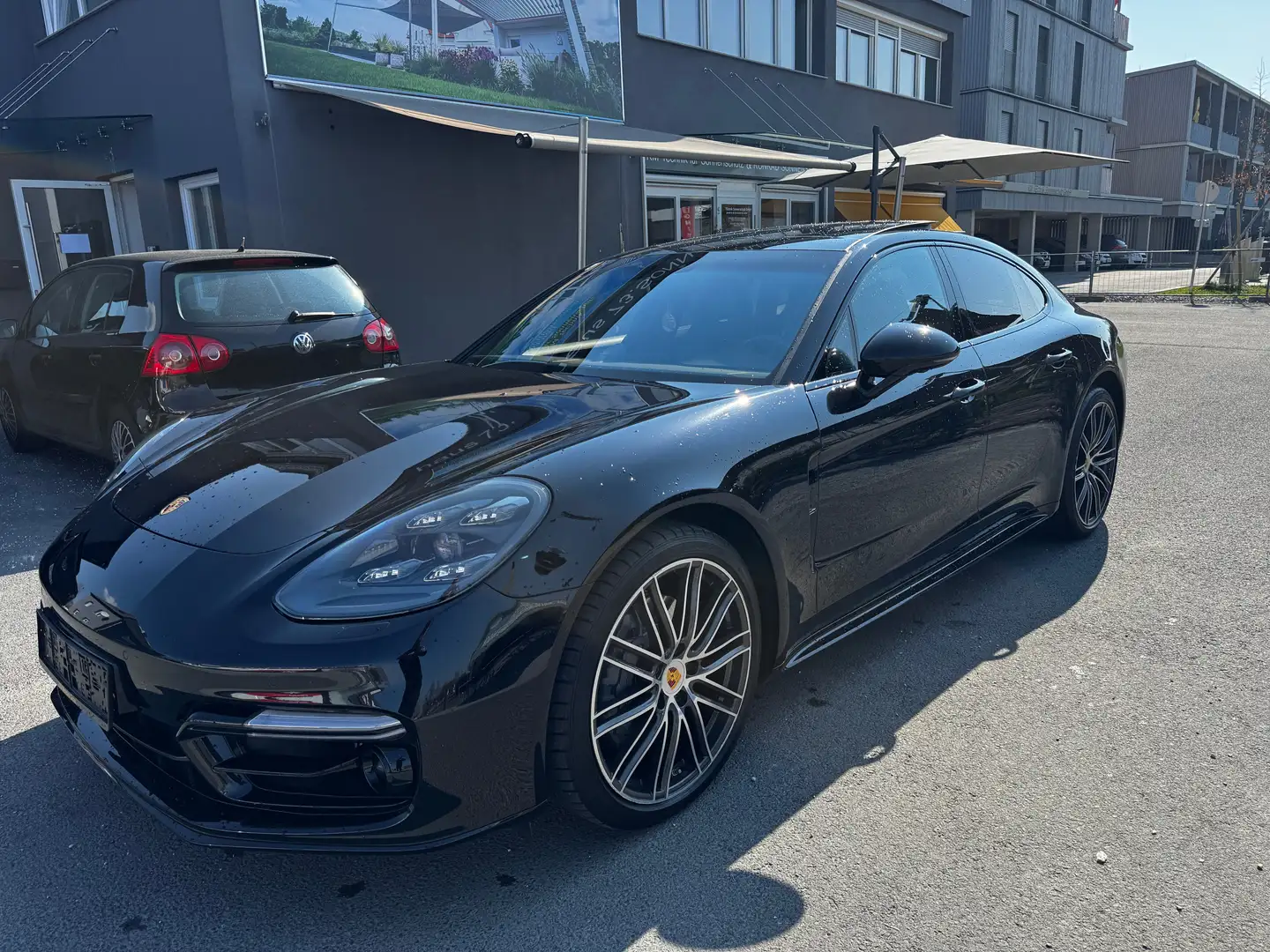 Porsche Panamera 4S Aut. *MEGA-Voll, WENIG KM; PDCC; NIGHT VISION* Schwarz - 1