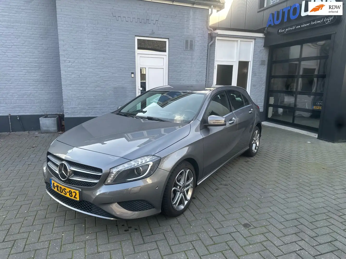 Mercedes-Benz A 180 | CAMERA | AUTOMAAT | ORIGINEEL NL | Grau - 1