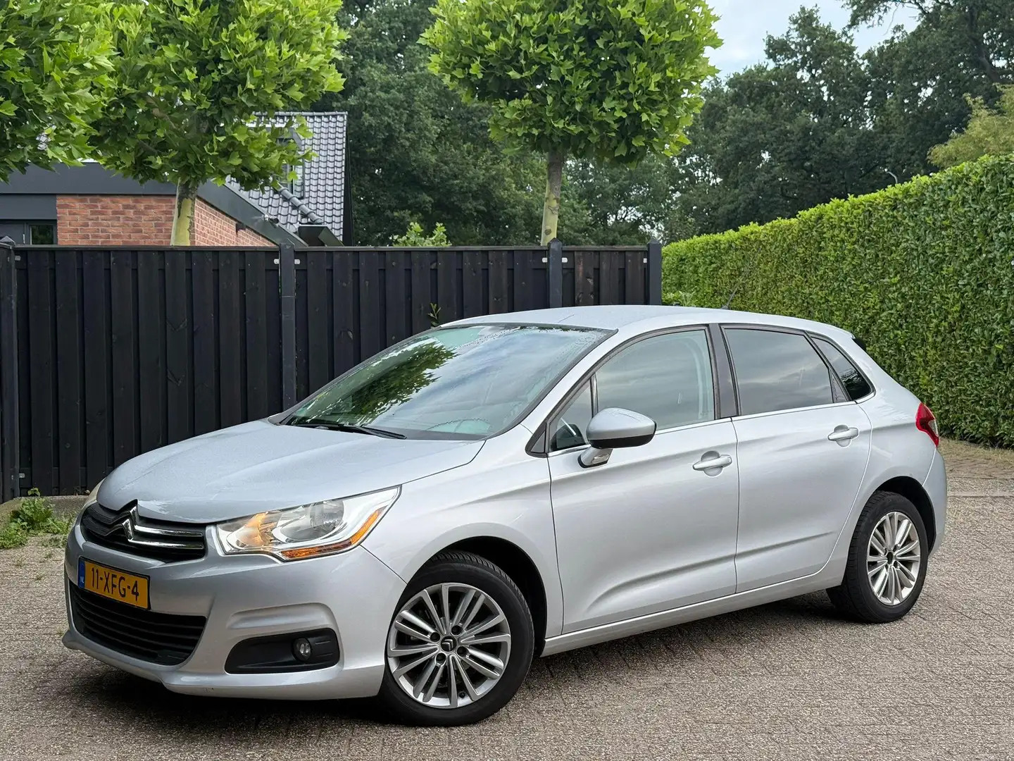 Citroen C4 1.6 HDi Ligne Business trekhaak EXCL. BPM Grijs - 1