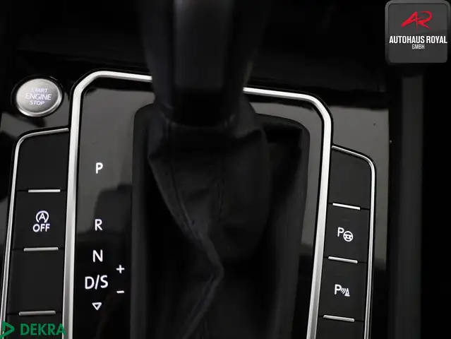 Volkswagen Passat view 18
