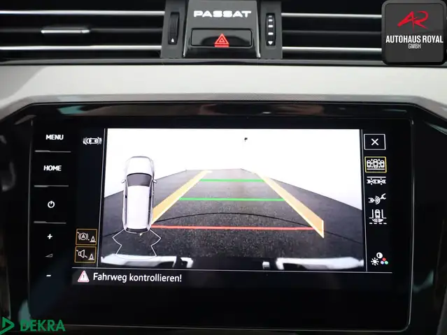 Volkswagen Passat view 23