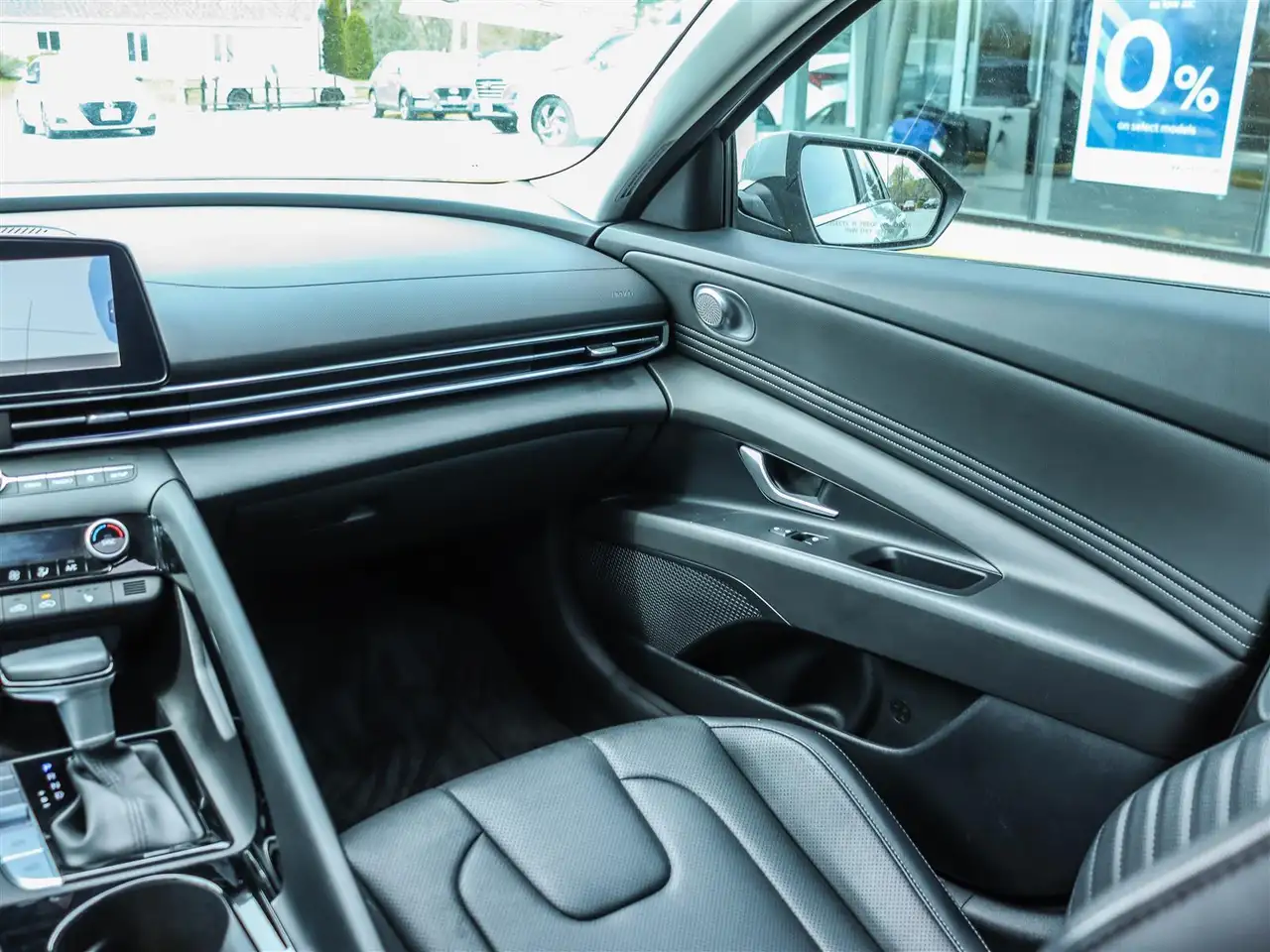 Hyundai ELANTRA снимка Hyundai ELANTRA