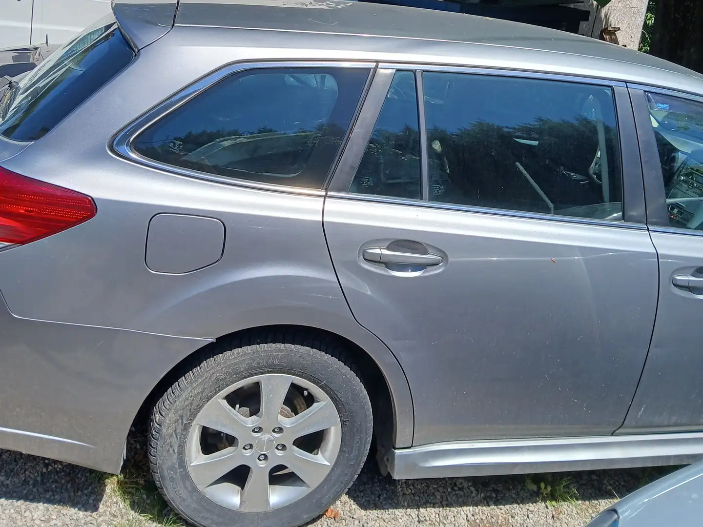 Subaru Legacy Legacy V 2009 SW SW 2.0d Comfort (ab) 6mt Gris - 2