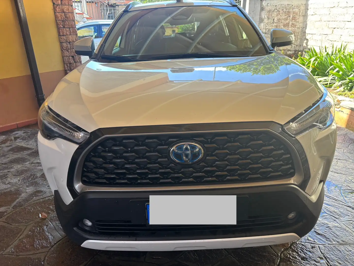 Toyota Corolla Corolla CrossCross 2.0h Trend 2wd 197cv e-cvt Blanco - 2