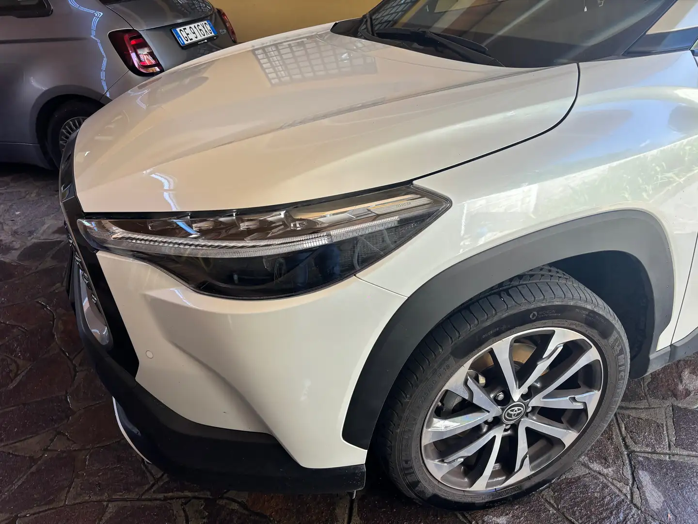 Toyota Corolla Corolla CrossCross 2.0h Trend 2wd 197cv e-cvt Blanco - 1