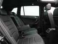 Volkswagen Tiguan 1.5 TSI 150 pk DSG ACT Highline Business R / R-Lin Zwart - thumbnail 45