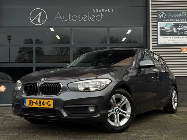 BMW 116 1-serie 116i Essential Navi Camera Cruise