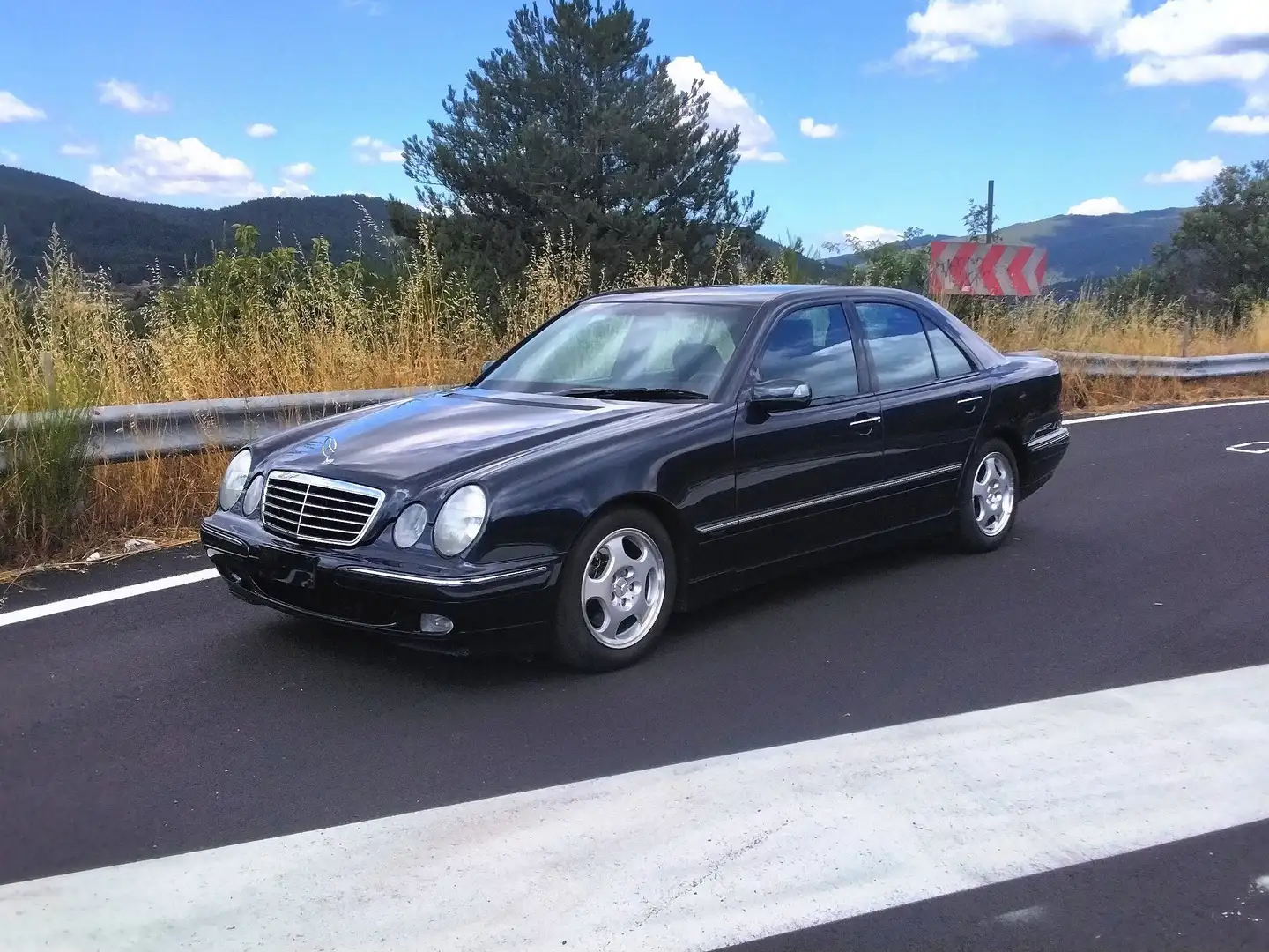 Mercedes-Benz E 270 Classe E - W210 Berlina td cdi Avantgarde Czarny - 1