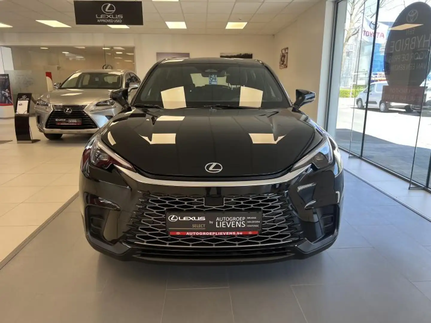 Lexus LBX BASE + COMFORT & SAFETY 1.5Hyb Negro - 2